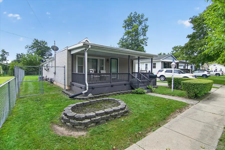 1026 Bristol Street, Adrian, MI 49221 - #2