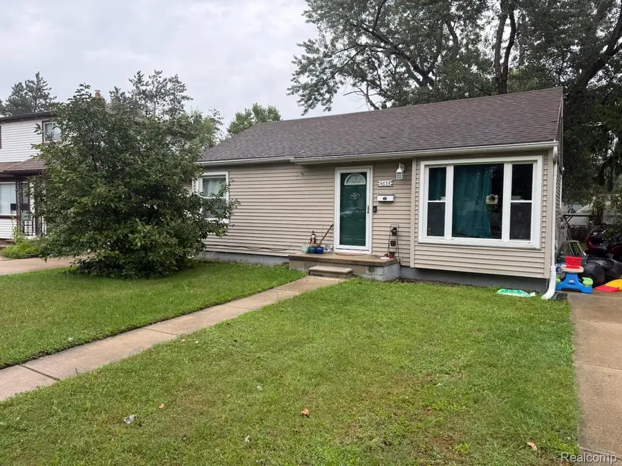 4653 Academy Street, Dearborn Heights, MI 48125 - #2