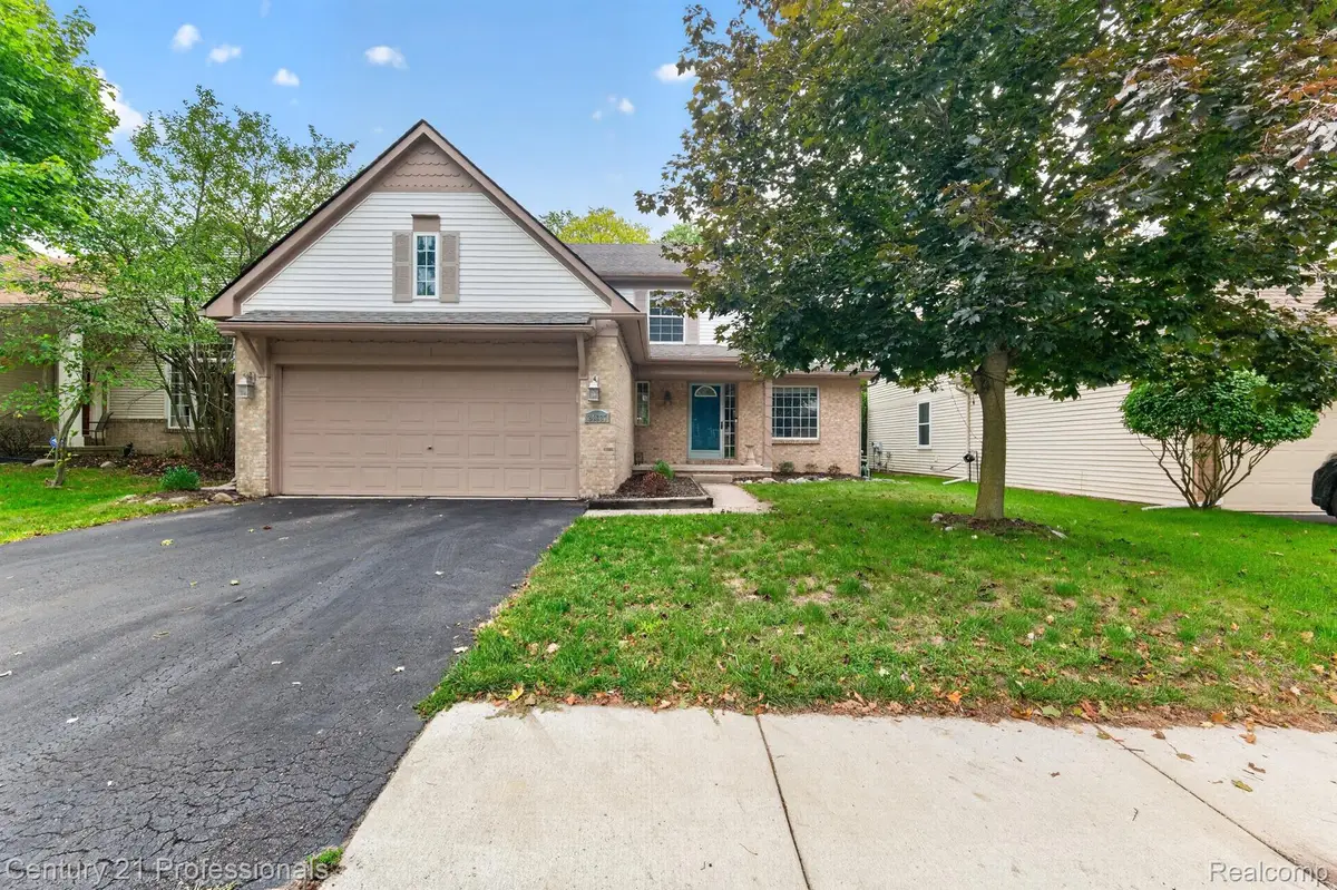 24637 Toddy Lane, Farmington Hills, MI 48335 - #1