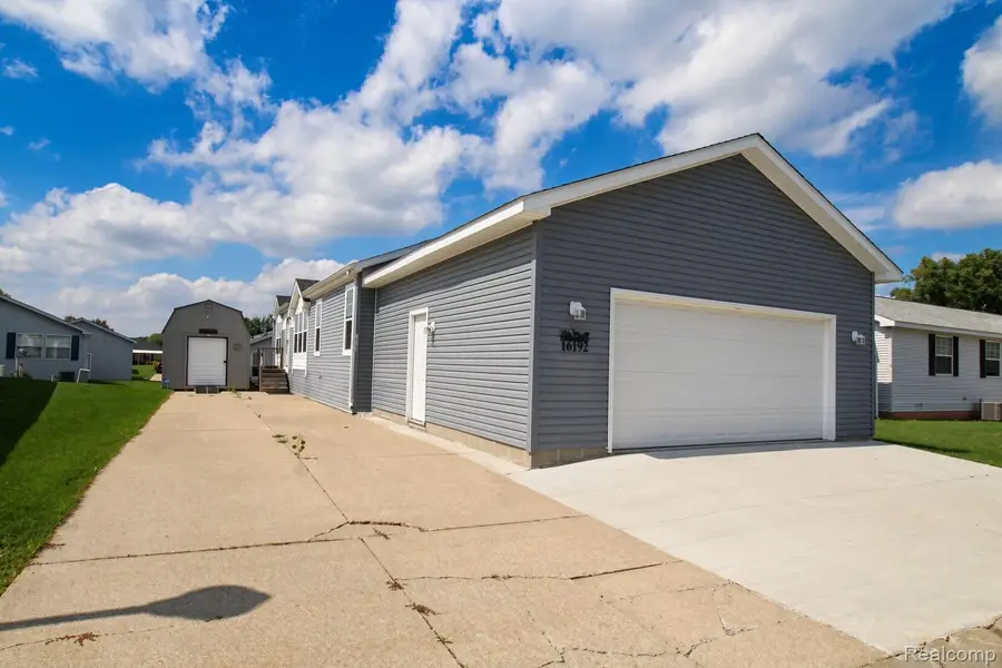 16192 Oxford Court, Holly, MI 48442 - #3