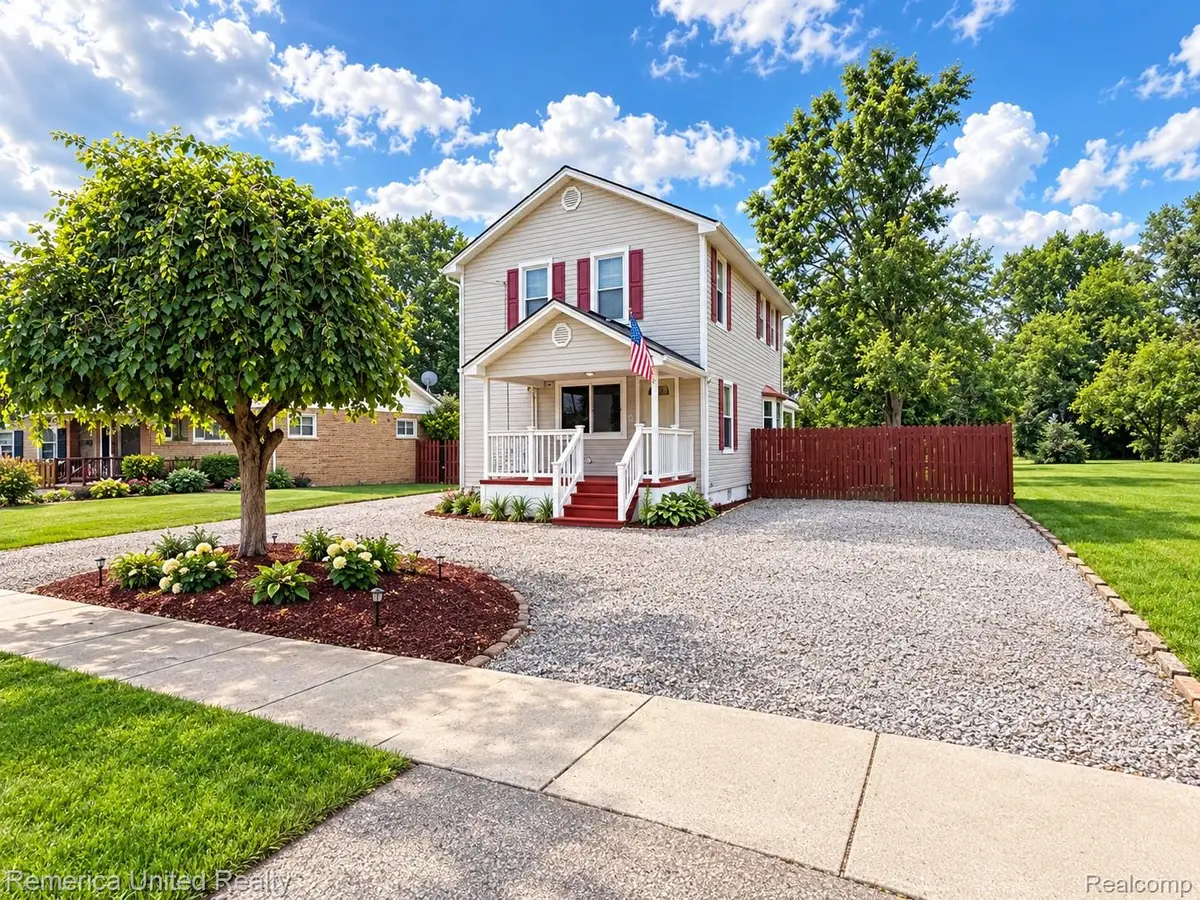 52431 Washington Street, New Baltimore, MI 48047 - #1