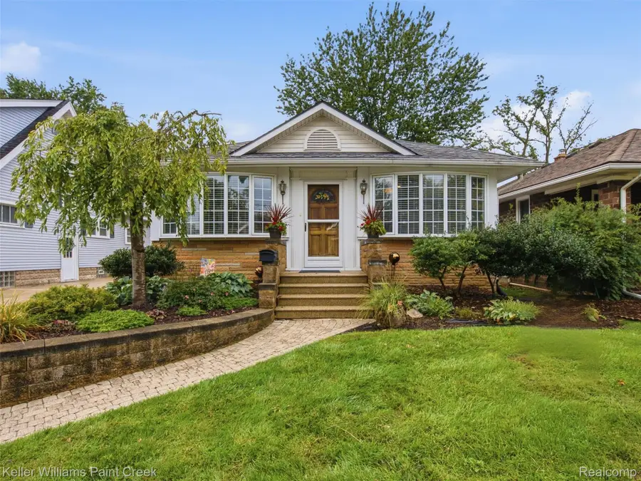 421 N Castell Avenue N, Rochester, MI 48307 - #2