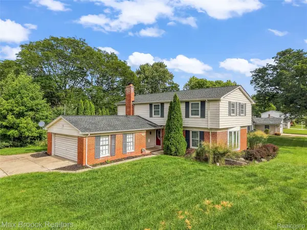 25576 Wessex Street, FarmingtonHills, MI 48336
