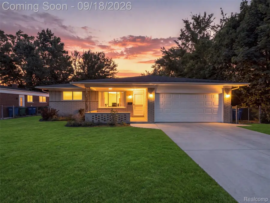 25496 Taylor Drive, Warren, MI 48089 - #2