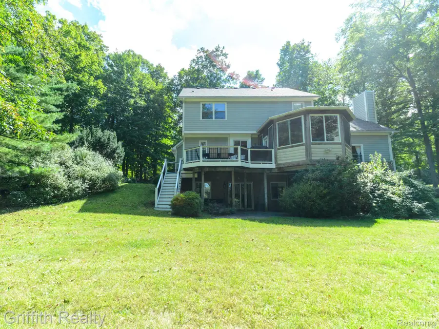 10183 Silver Lake Road, Brighton, MI 48116 - #2