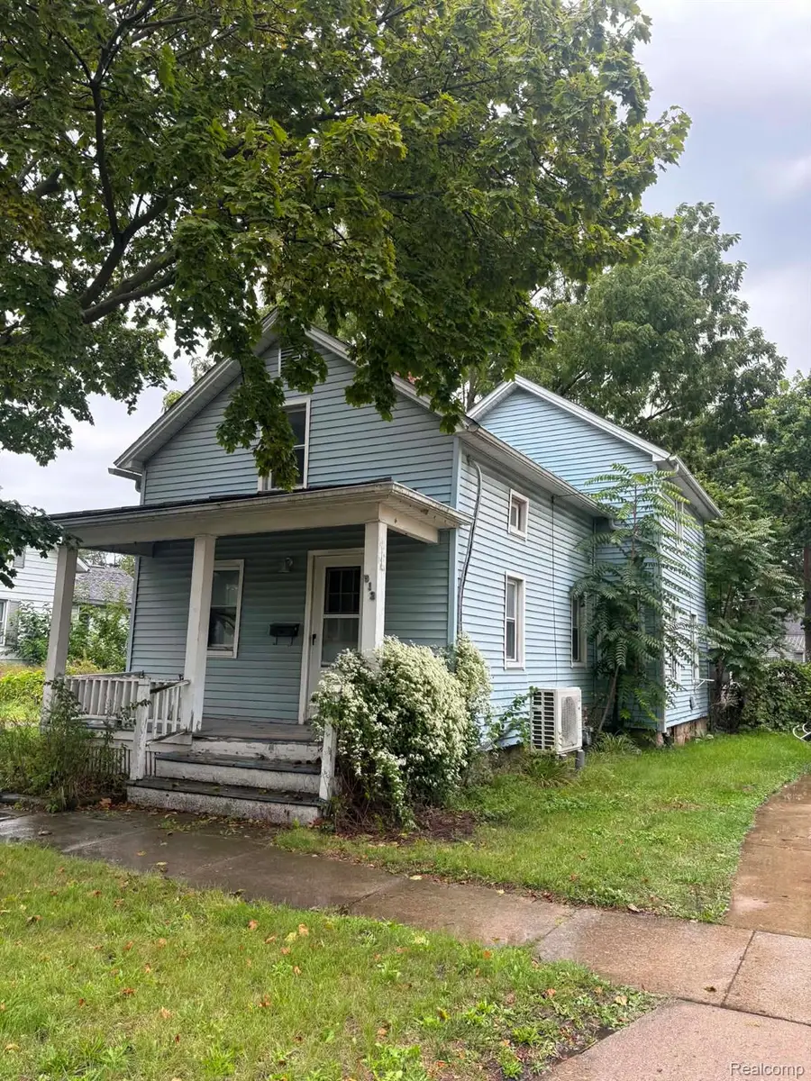 512 W 5th Street, Monroe, MI 48161 - #2