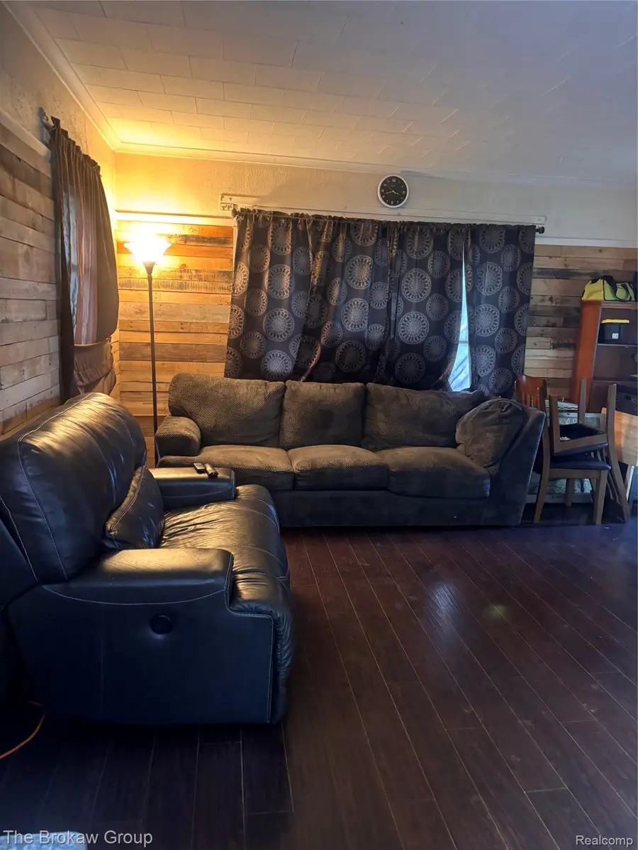 1115 W 2nd Street, Flint, MI 48503 - #3