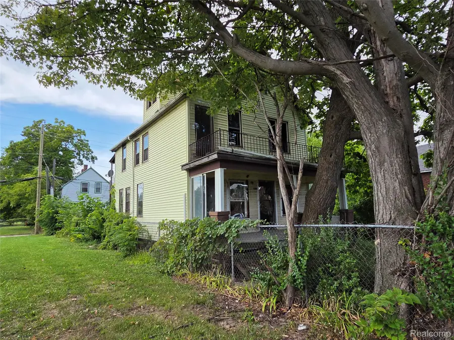 2917 Mcclellan Street, Detroit, MI 48214 - #3