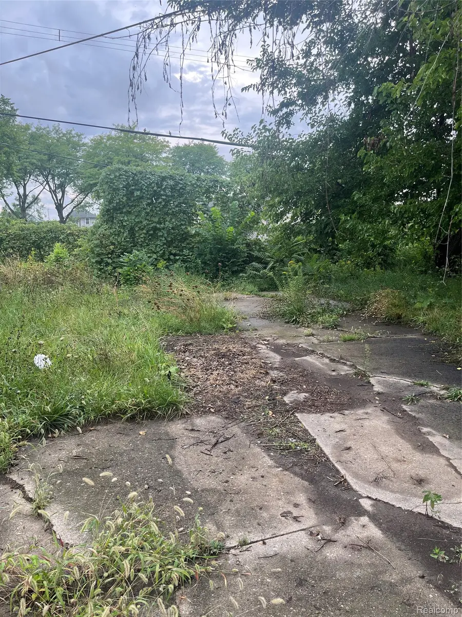 4721 Lakepointe Street, Detroit, MI 48224 - #3