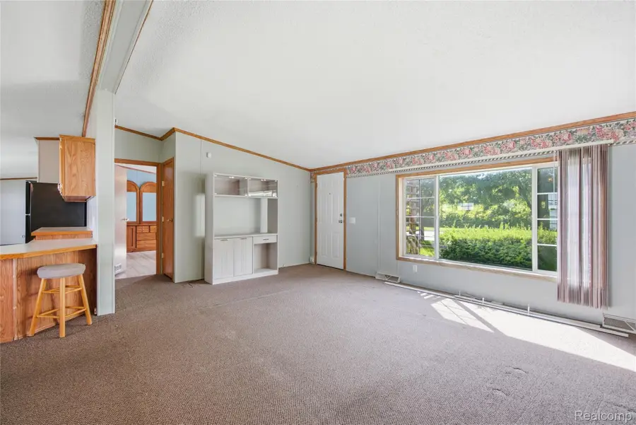 2201 Dutcher Street, Flint, MI 48532 - #2