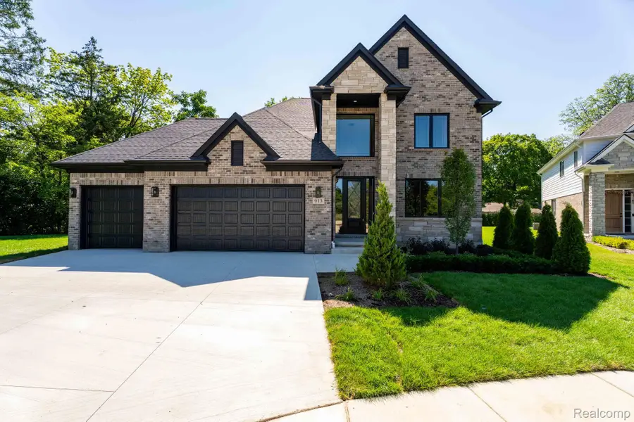 913 Kimberly Court, Troy, MI 48098 - #2