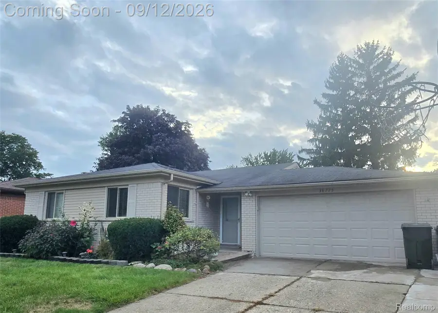38775 Littlefield Drive, Sterling Heights, MI 48312 - #3
