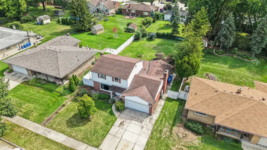 11076 La Chene Drive, Warren, MI 48093 - #3