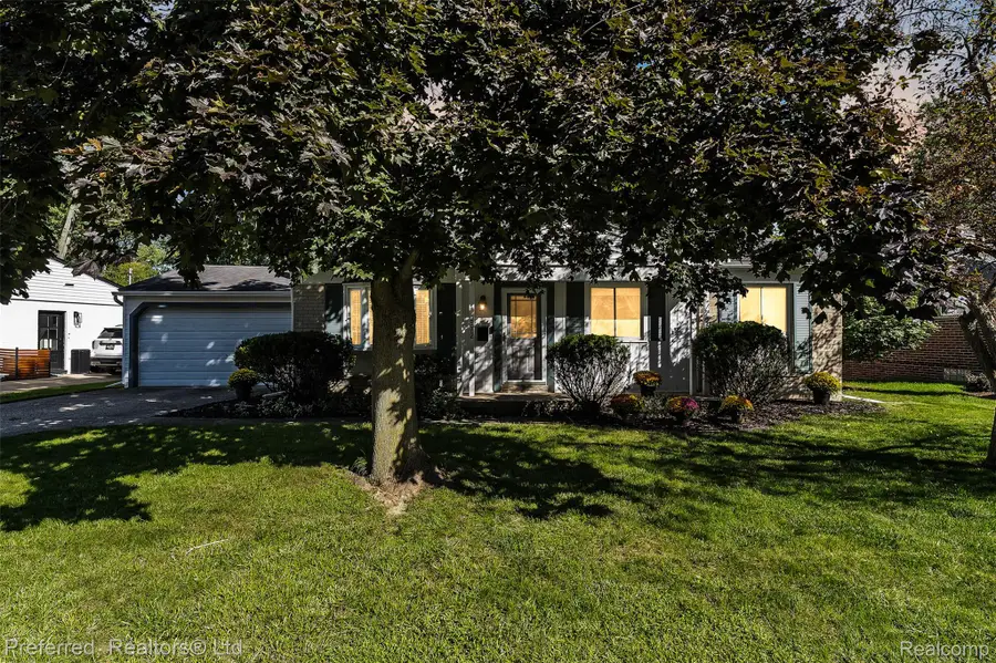 972 Allen Drive, Northville, MI 48167 - #2