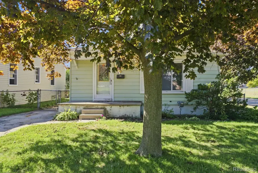 531 Highland Avenue, Clawson, MI 48017 - #3
