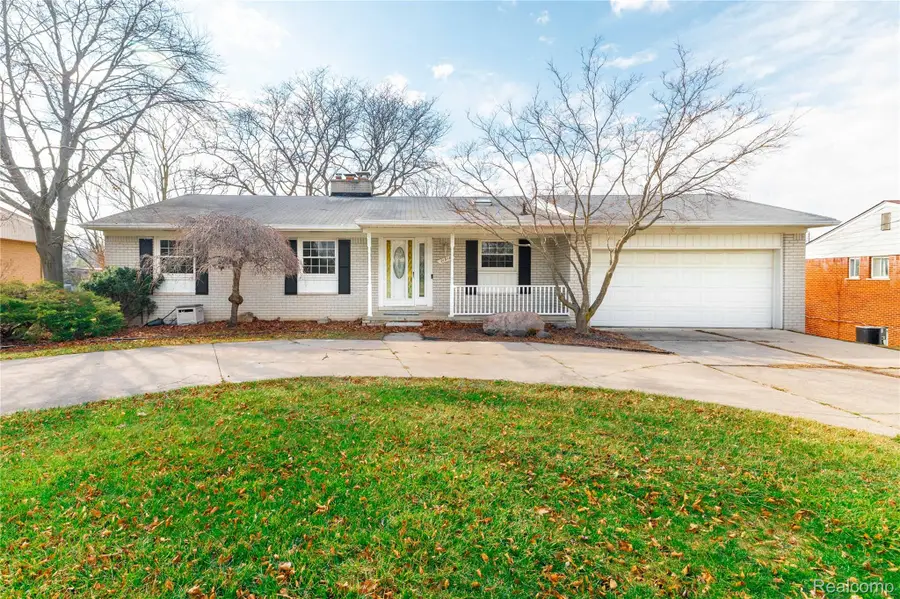 21918 Knudsen Drive, Grosse Ile, MI 48138 - #2