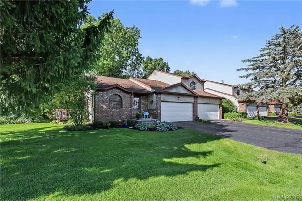 9031 E Lake Road #43, Clarkston, MI 48348