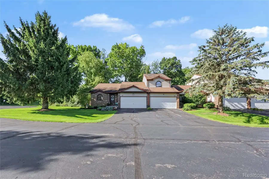 9031 E Lake Road #43, Clarkston, MI 48348 - #3