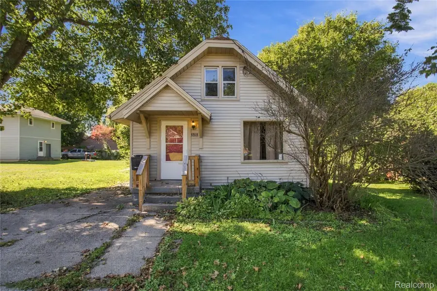 1811 Vermont Avenue, Lansing, MI 48906 - #2