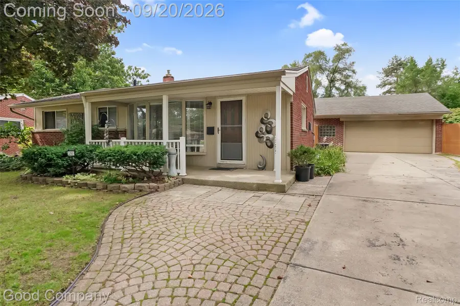 32551 Halmich Drive, Warren, MI 48092 - #2