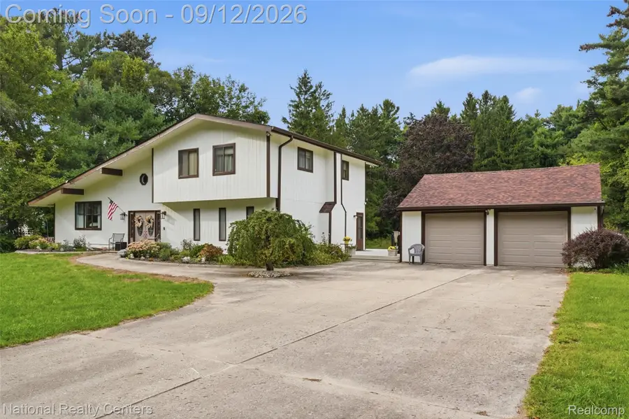 2631 Garden Road, Milford, MI 48381 - #2