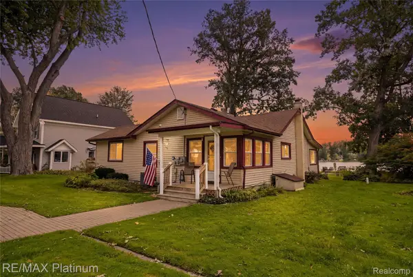 1186 Chemung Drive, Howell, MI 48843