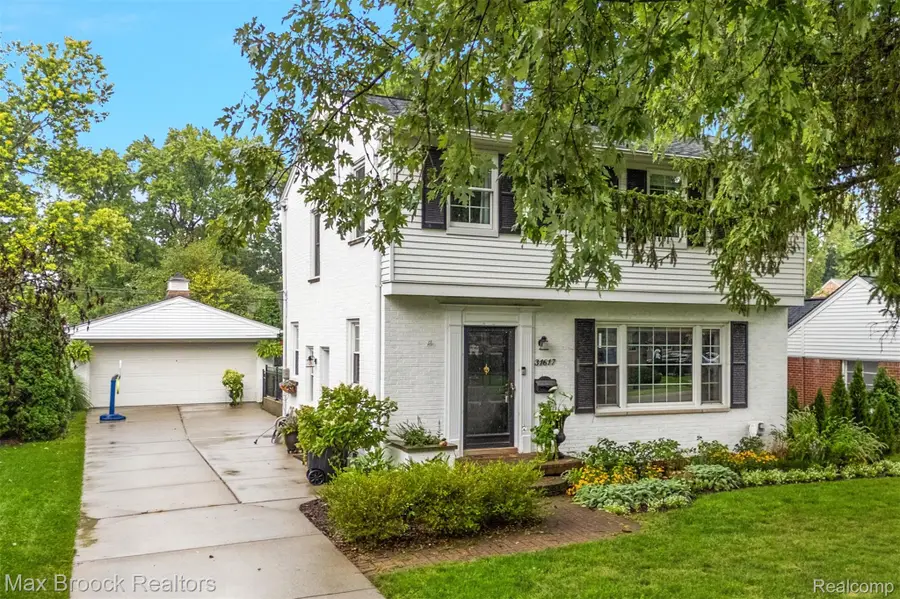 31617 Auburn Drive, Beverly Hills, MI 48025 - #2