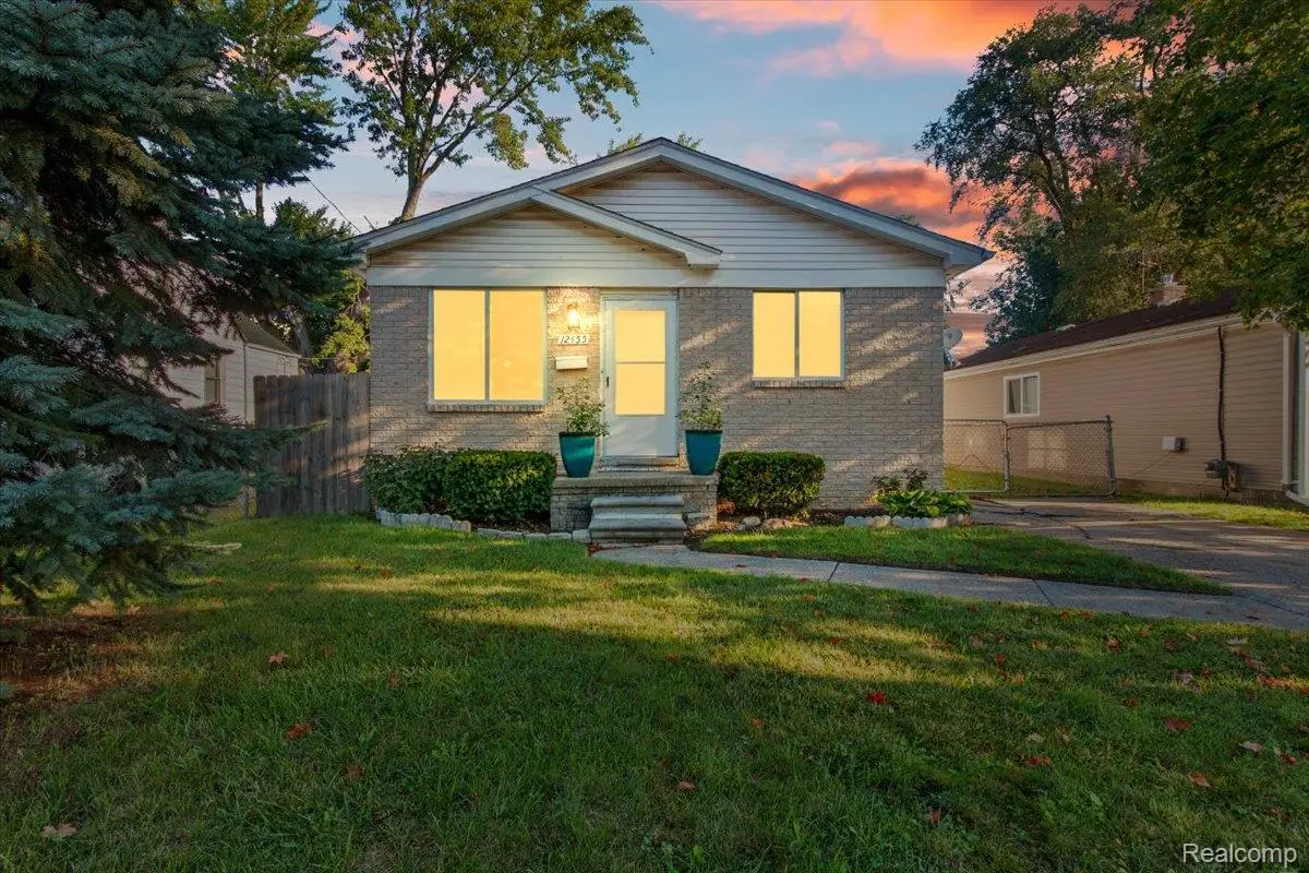 12455 Georgiana Avenue, Warren, MI 48089 - #1