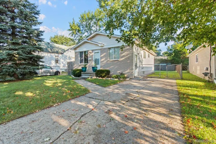 12455 Georgiana Avenue, Warren, MI 48089 - #2