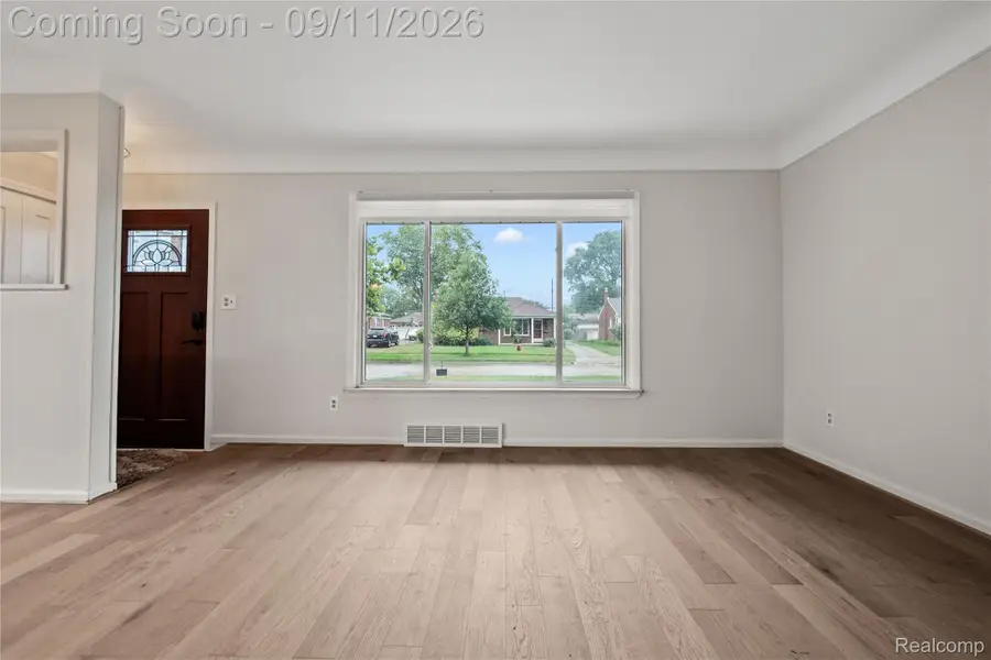 28935 Minton Street, Livonia, MI 48150 - #2