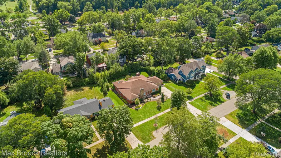 18639 Warwick Street, Beverly Hills, MI 48025 - #2