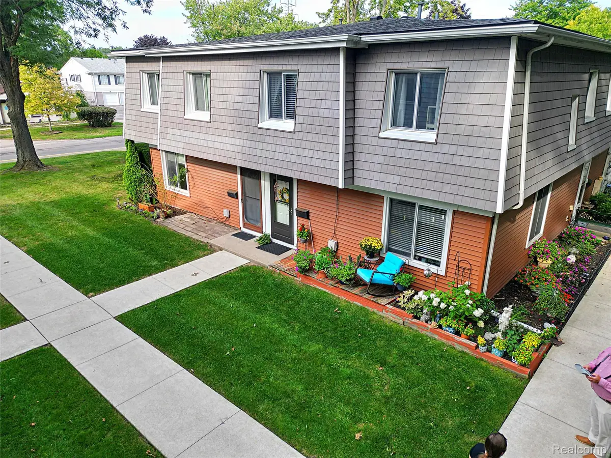 38173 Greenwood Street, Westland, MI 48185 - #1