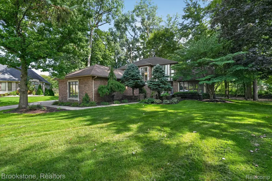 11390 Silverlake Court, Shelby, MI 48317 - #3