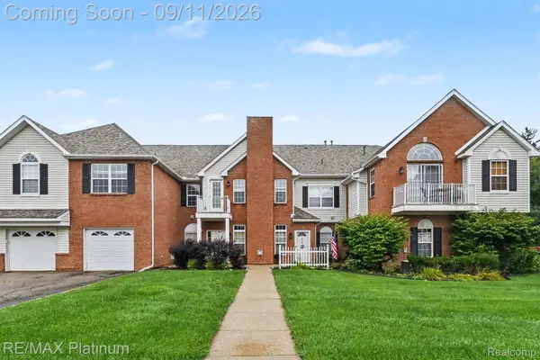 578 Olde English Circle, Howell, MI 48855