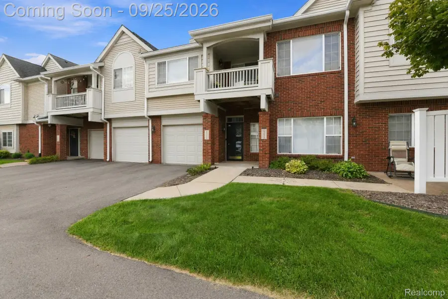 23036 Fairlane Boulevard, Woodhaven, MI 48183 - #2