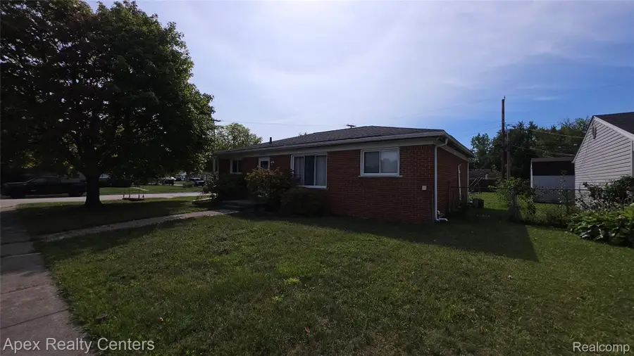 33431 Farmington Court, Westland, MI 48185 - #3