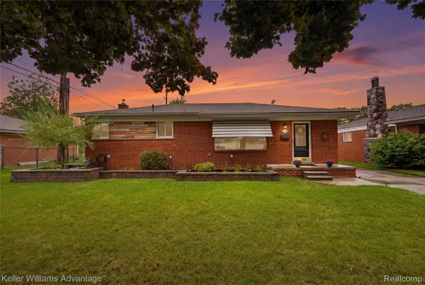 26126 Warrington Street, DearbornHeights, MI 48127