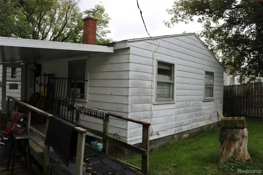 1215 W Genesee Avenue, Flint, MI 48505 - #2