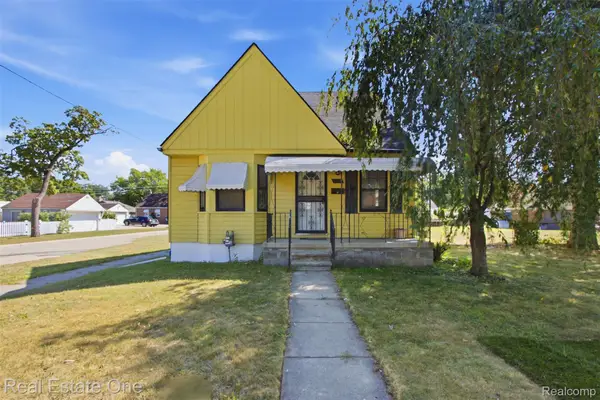 6698 Rockdale Street, DearbornHeights, MI 48127