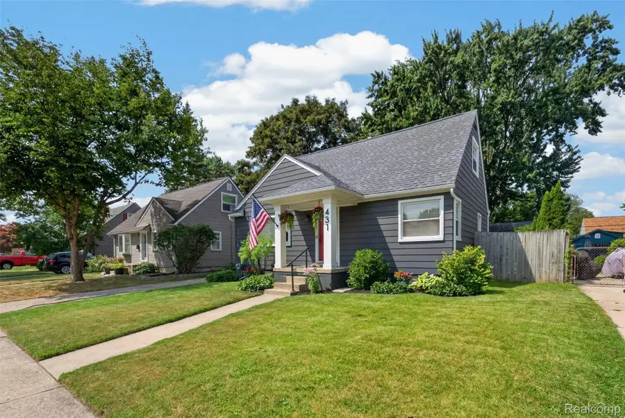 431 N Edgeworth Avenue, Royal Oak, MI 48067 - #3