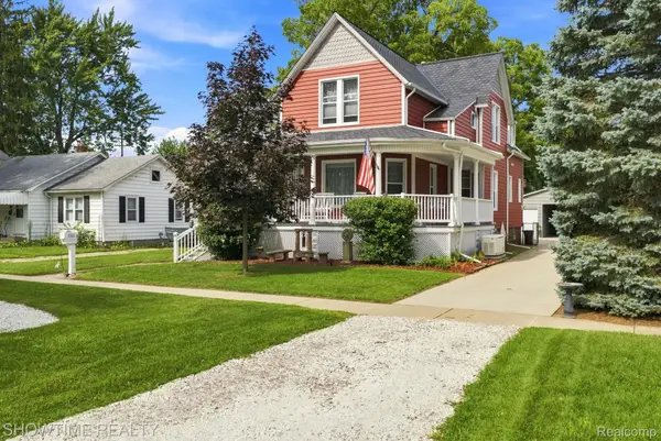 1513 Saint Clair Boulevard, Algonac, MI 48001