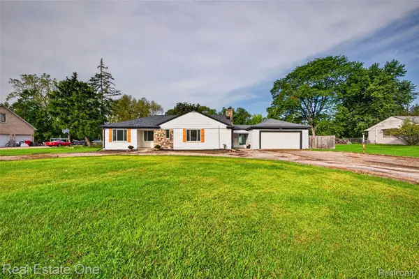 25275 Ravine Street, Southfield, MI 48033