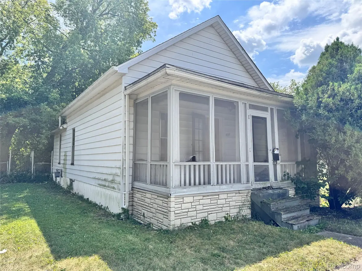 414 S Bates Street, Saginaw, MI 48602 - #1