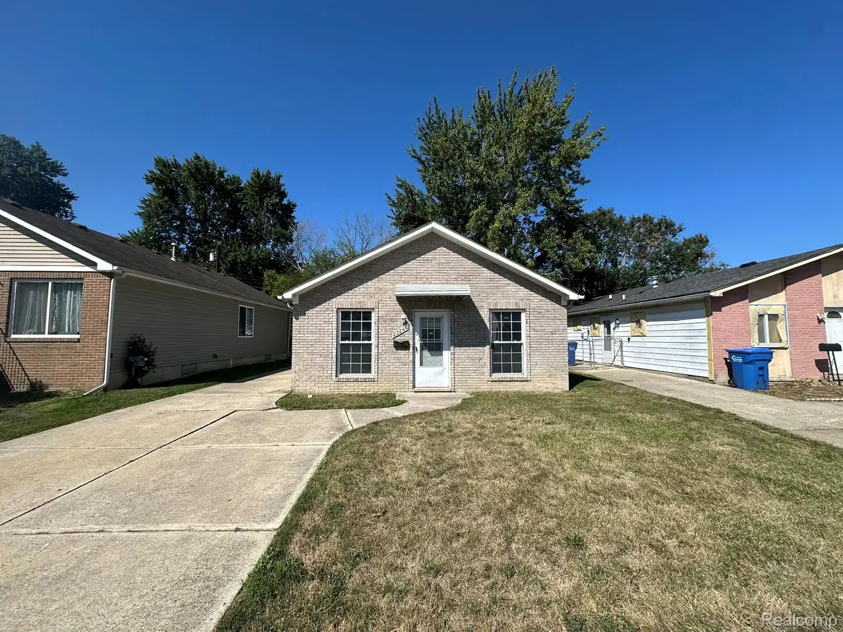 23245 Stewart Avenue, Warren, MI 48089 - #1