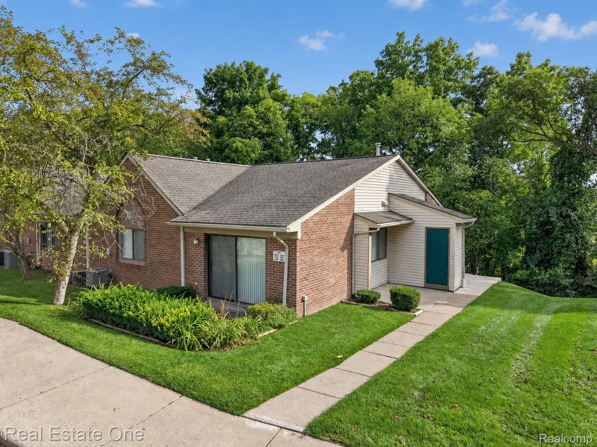 376 Spring Brooke Drive, Brighton, MI 48116 - #1