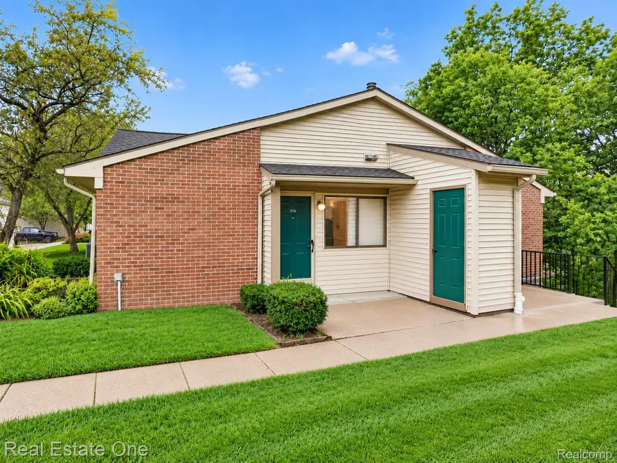 376 Spring Brooke Drive, Brighton, MI 48116 - #3