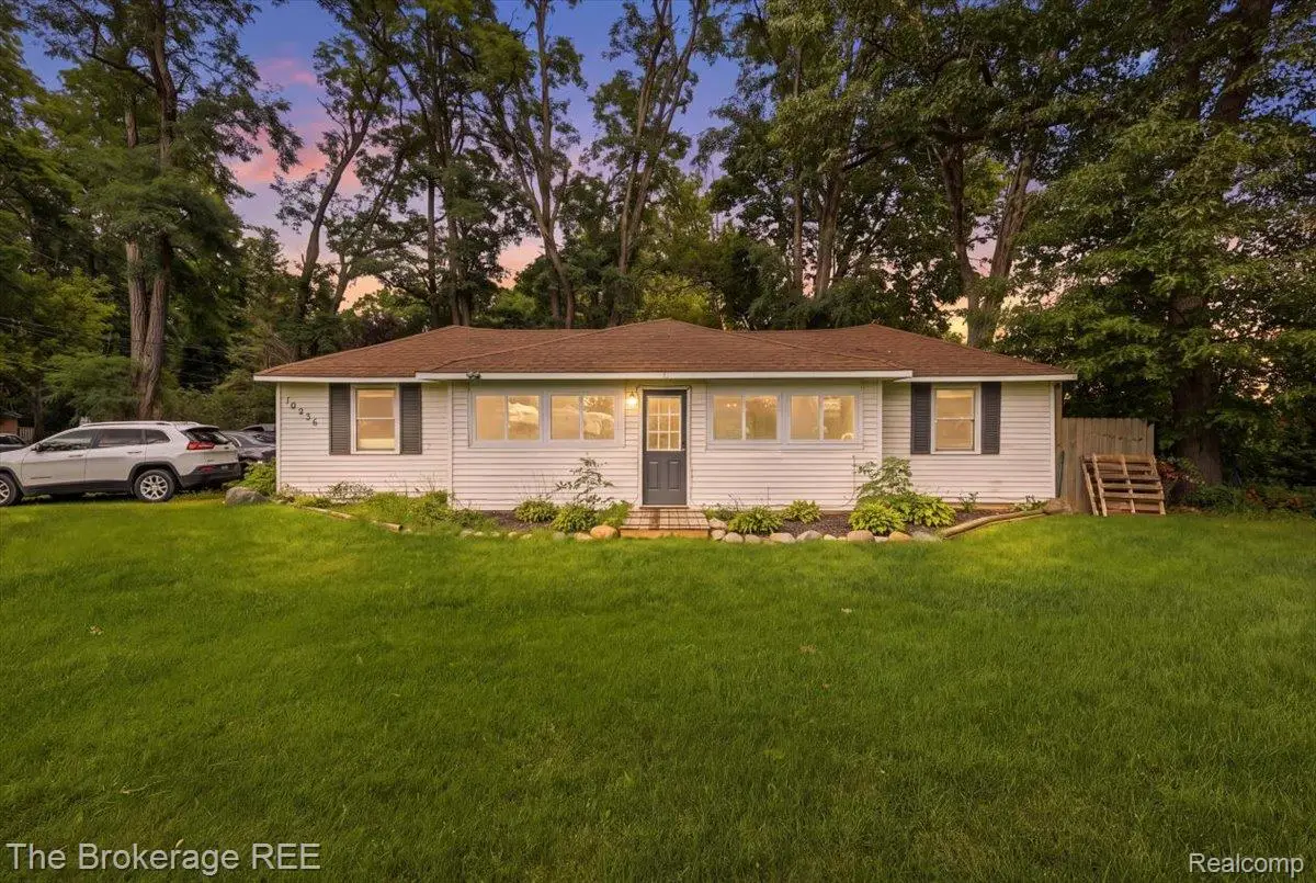 10556 Silver Lake Road, Byron, MI 48418 - #1