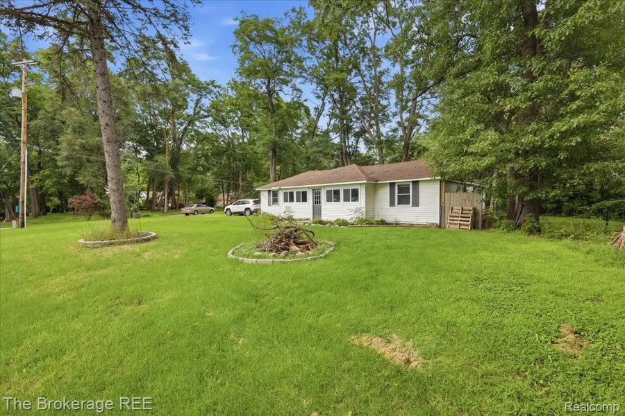 10556 Silver Lake Road, Byron, MI 48418 - #2