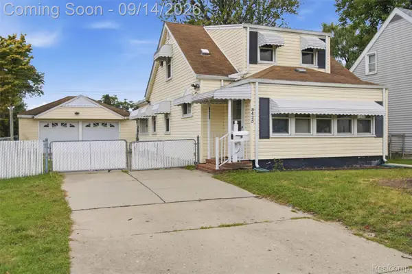8425 Fenton Street, DearbornHeights, MI 48127