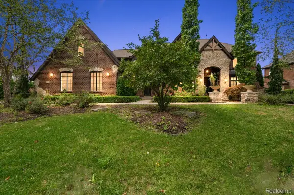 21291 Equestrian Trail, Northville, MI 48167